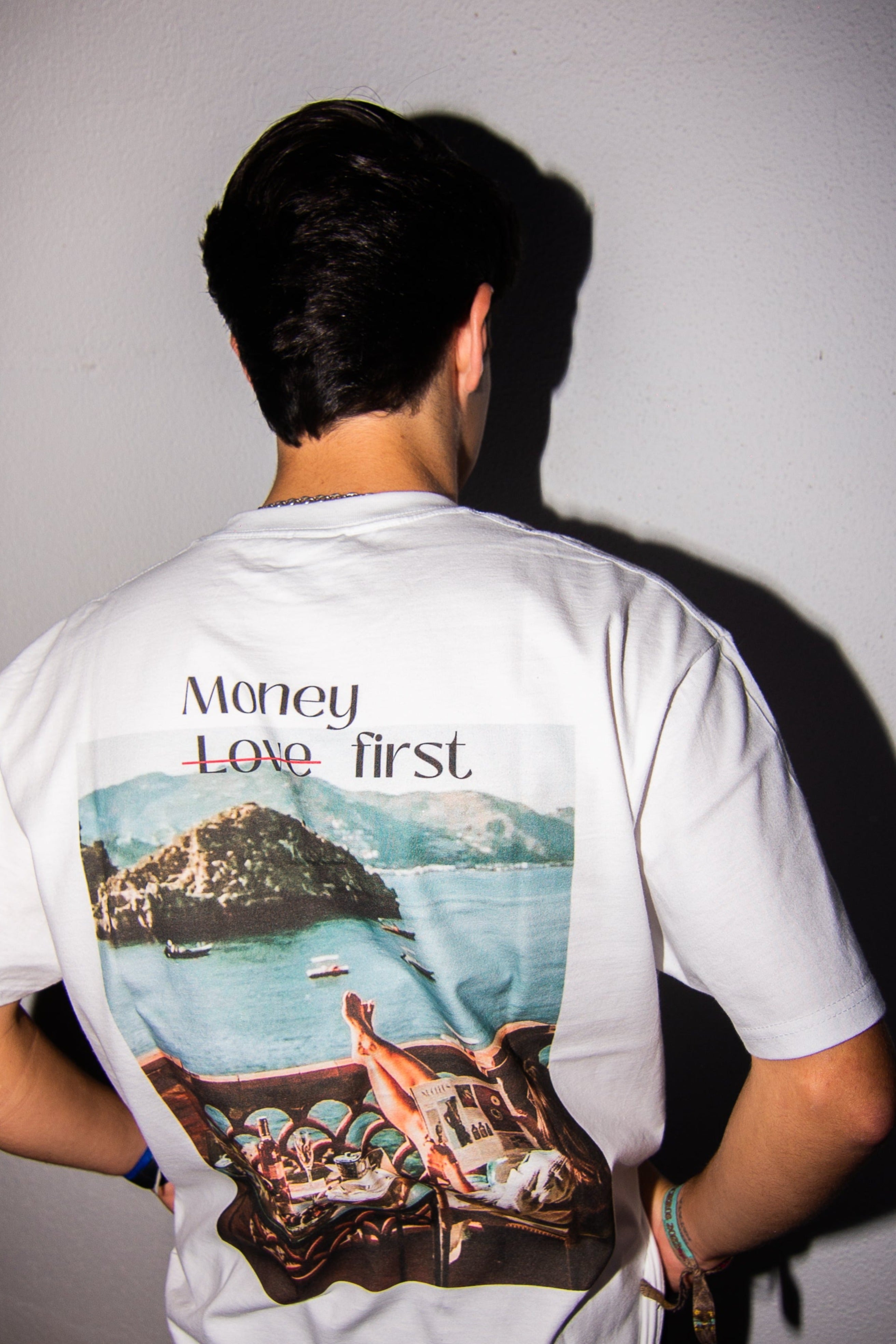 MONEY LOVE TEE - VARUS COMPANY M VARUS COMPANY Varusoficial MONEY LOVE TEE