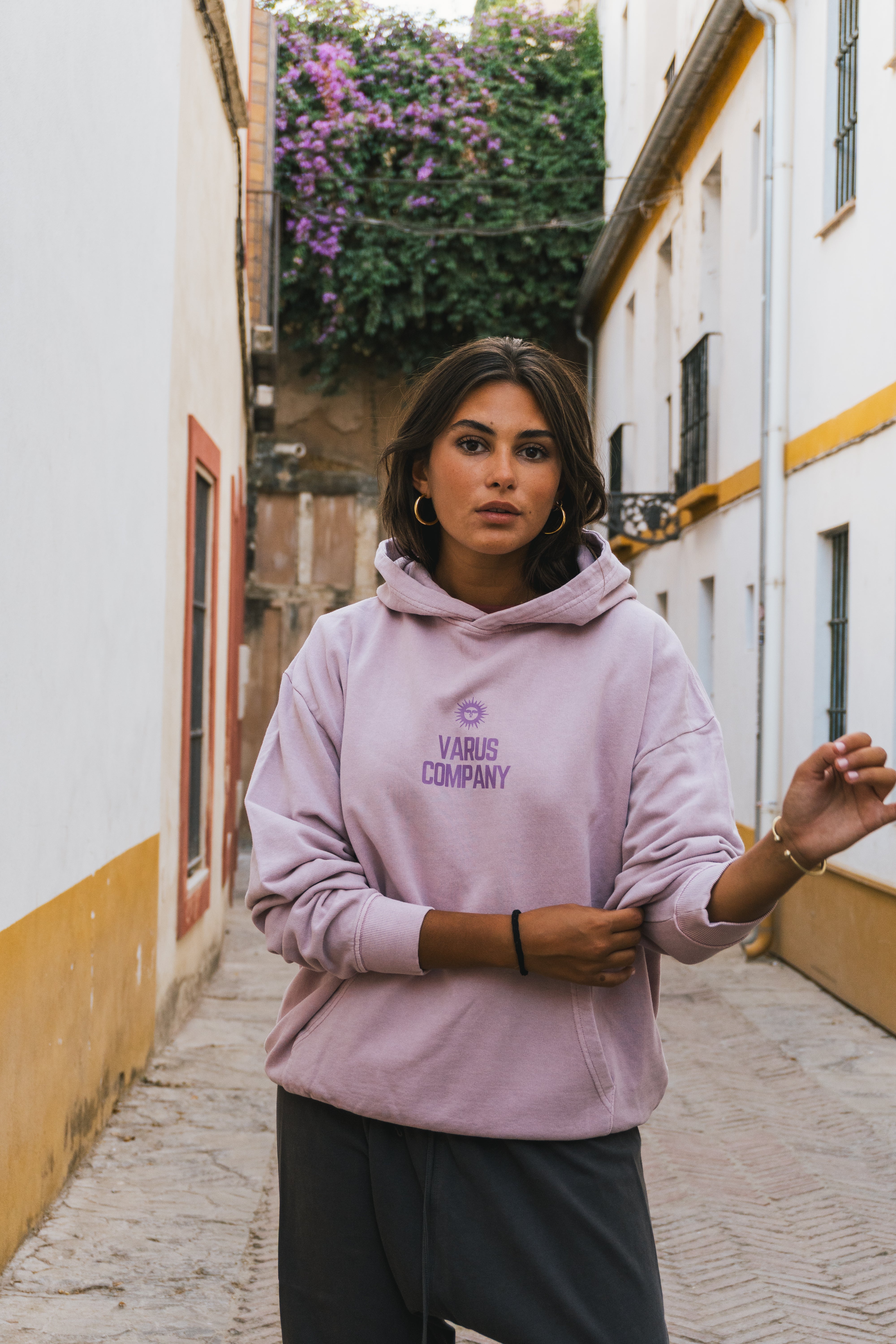 VARUS & CO HOODIE