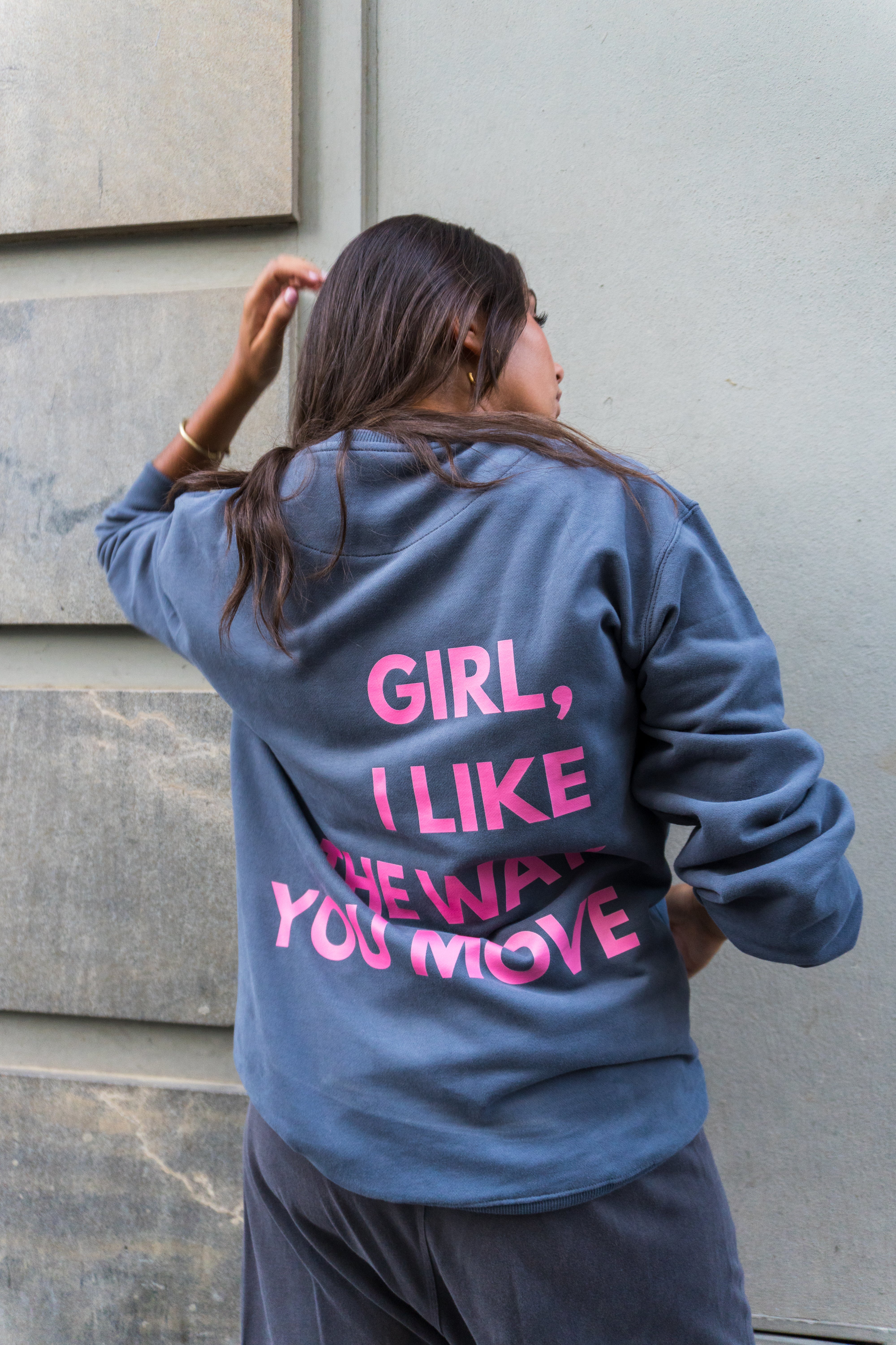 WAY YOU MOVE CREWNECK