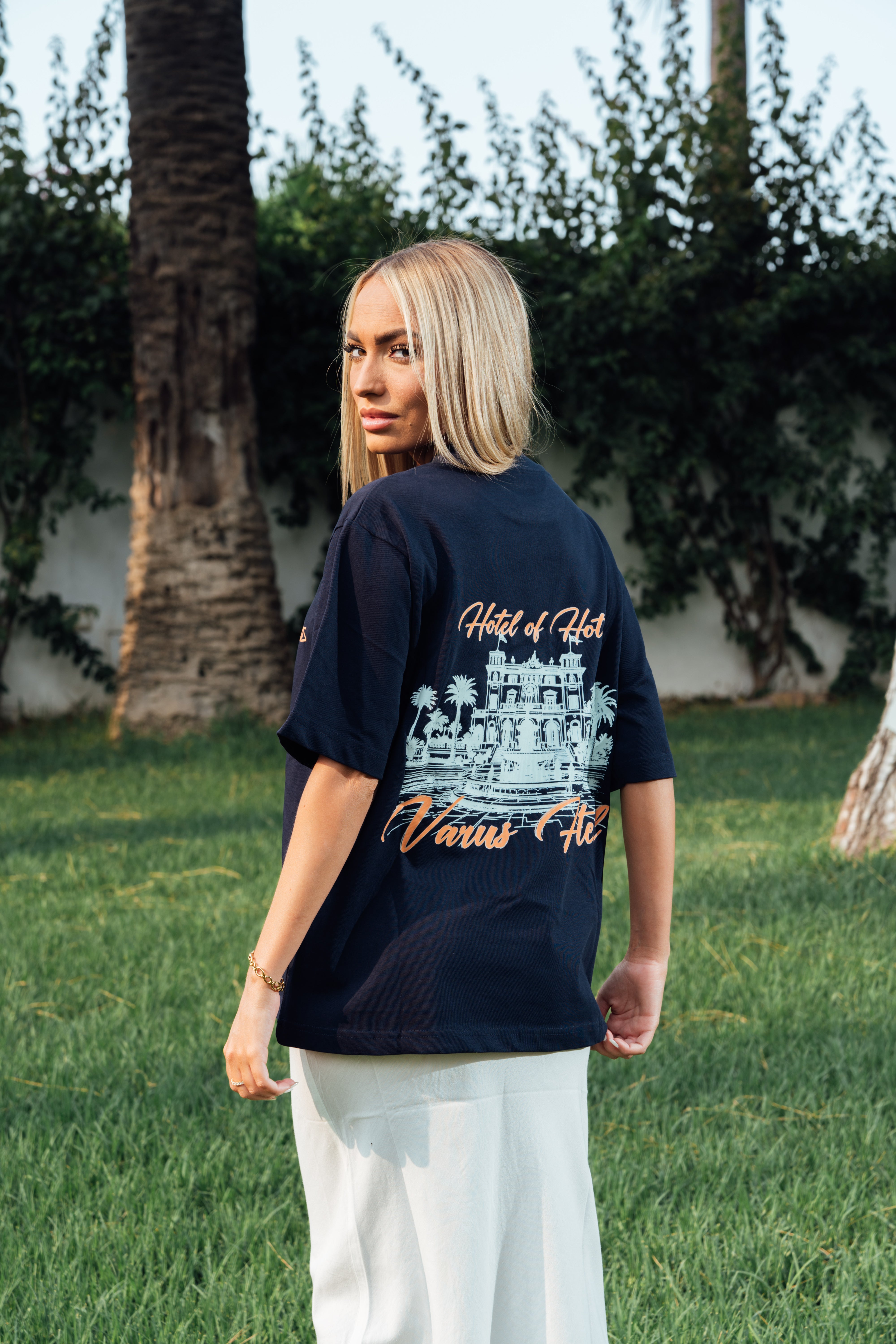 VARUS HOTEL TEE